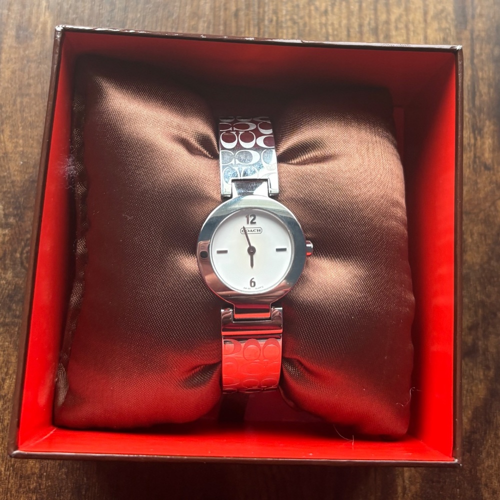 Coach watch - Picture 5 of 8